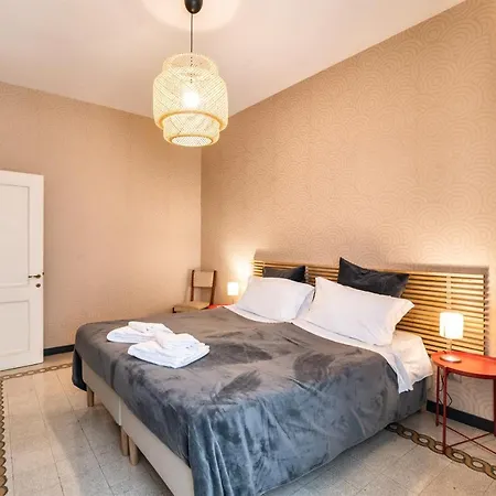 Luxury Colosseum Apartment *